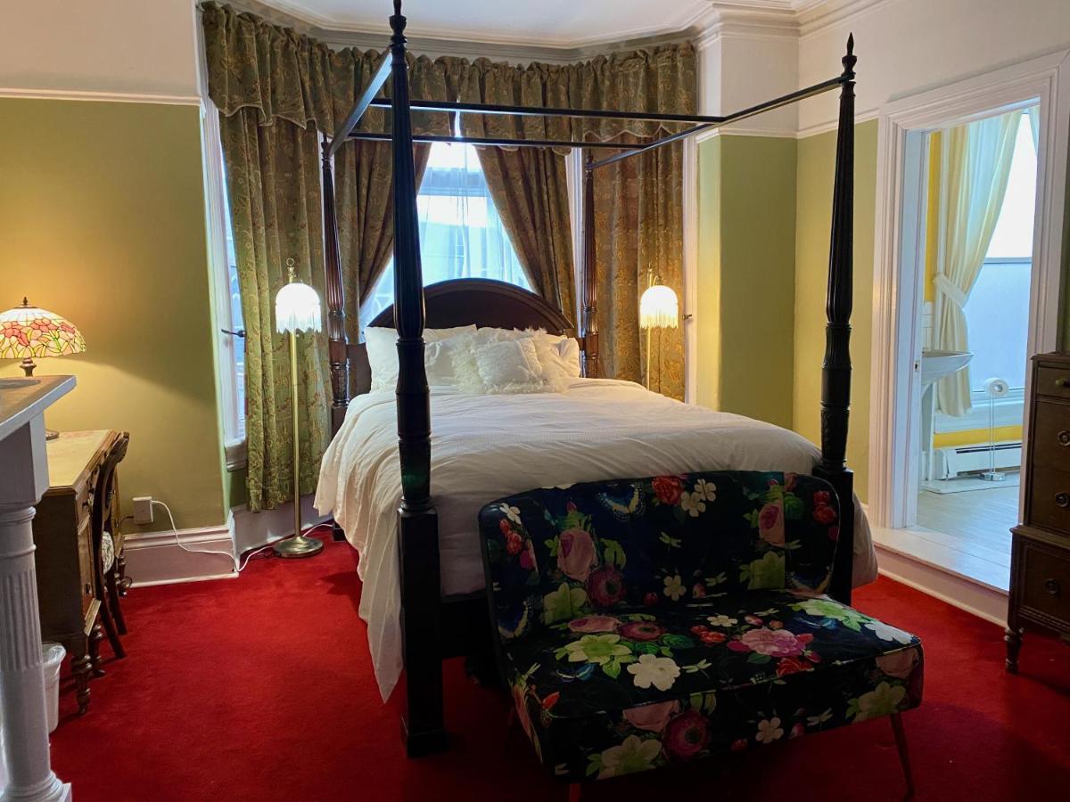 The Roses Heritage Inn St. John's Exteriör bild